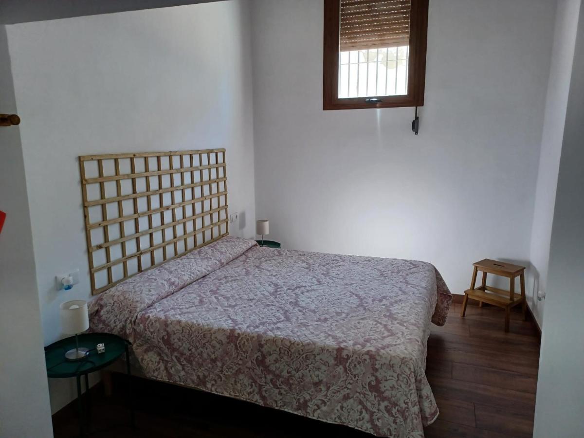 Apartamentos Turisticos Mamelon Jerez de la Frontera Rum bild