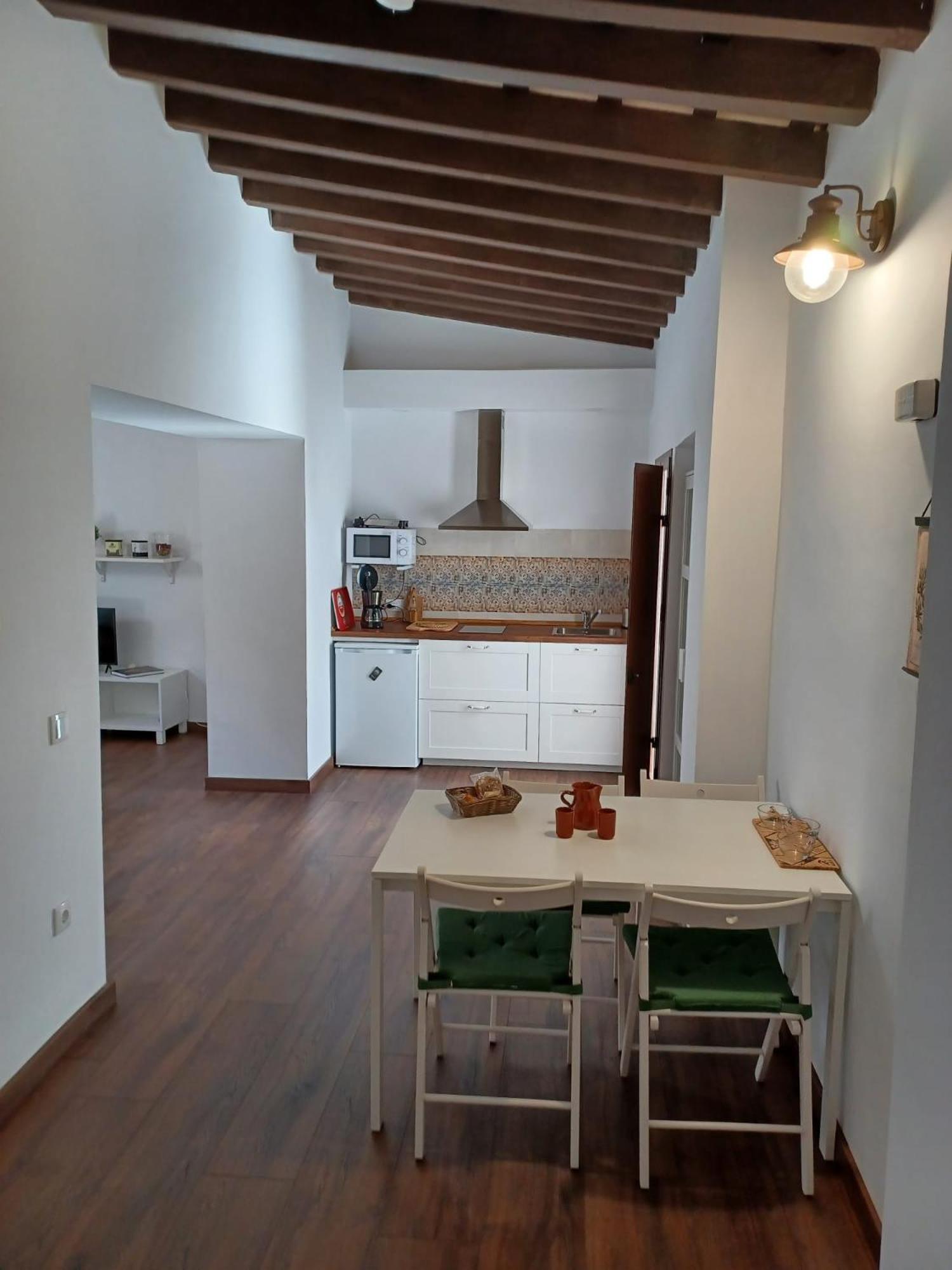 Apartamentos Turisticos Mamelon Jerez de la Frontera Rum bild
